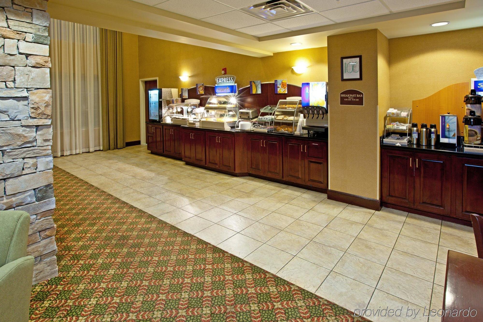 Holiday Inn Express Hotel & Suites Lexington-Downtown University, An Ihg Hotel מסעדה תמונה